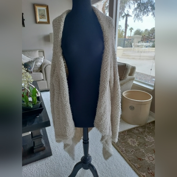 Sweater Coat Cozy Cover nwot - Picture 3 of 4